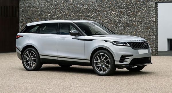 Range Rover Velar Sara Tendulkar